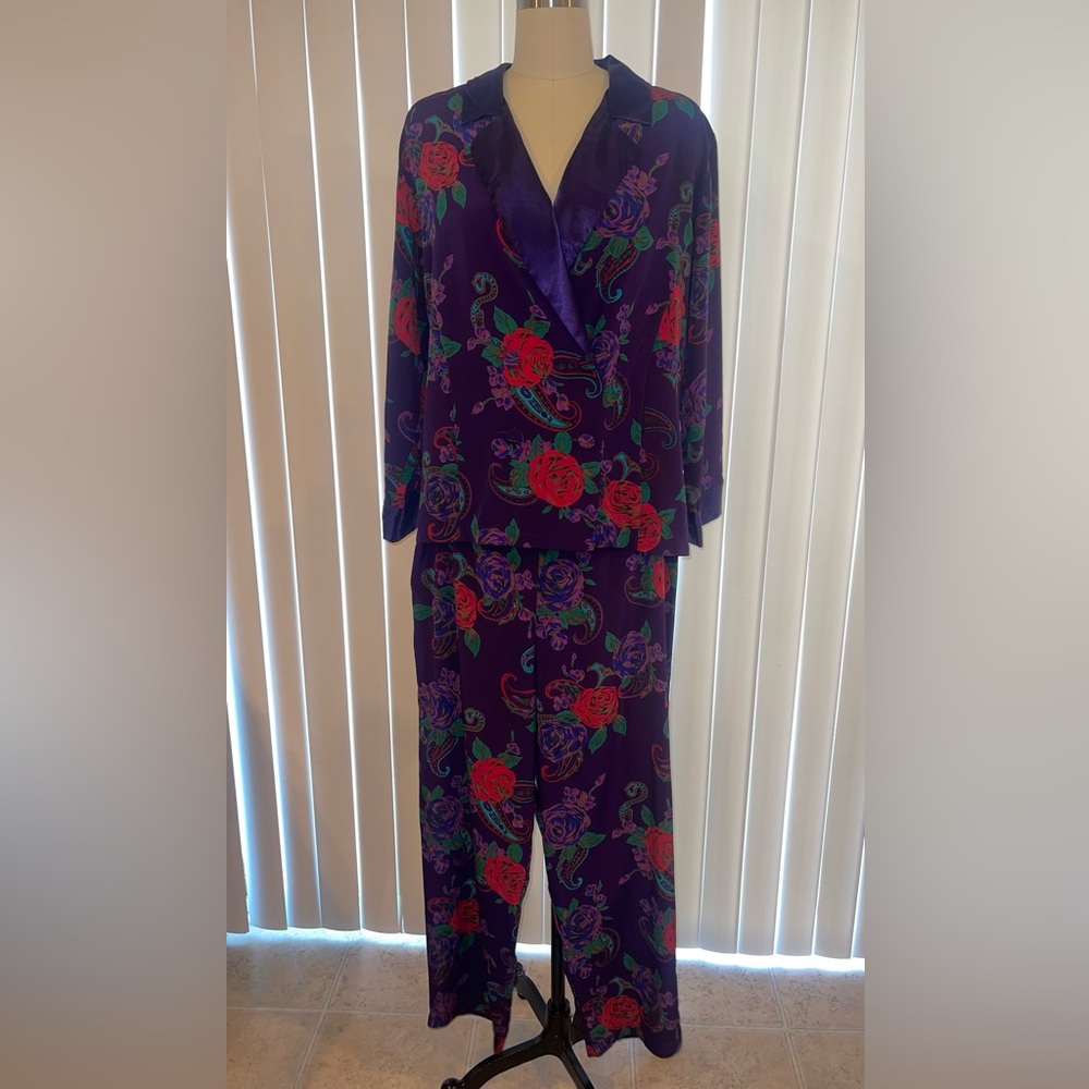 Vintage 90’s Victoria’s Secret Pajama Set Medium Smoking Jacket Style